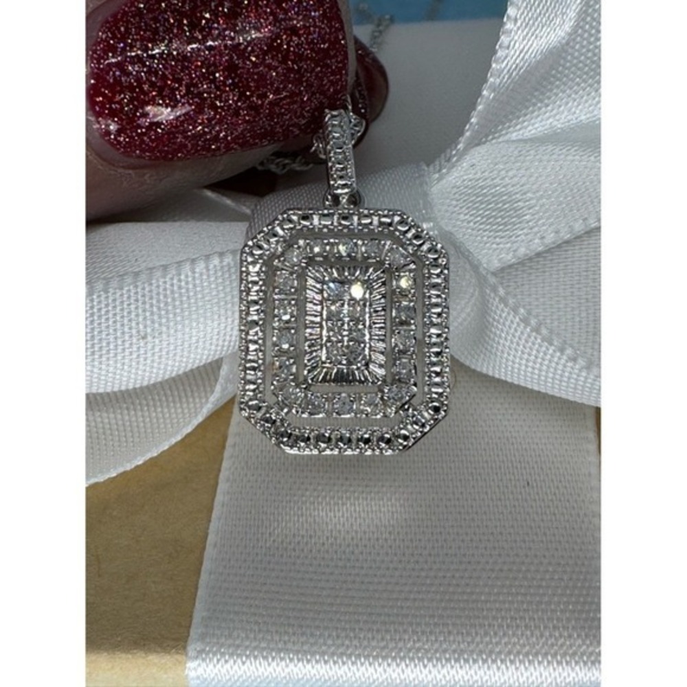 925 Sterling Silver 0.25ctw Diamond Emerald Halo Necklace and Earrings Set - Picture 6 of 9